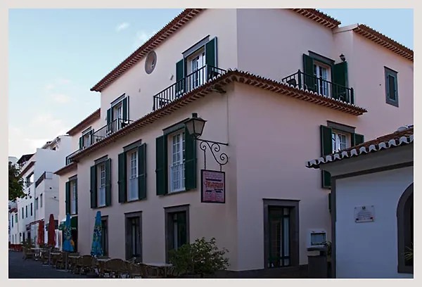 **  Amparo Hotel Machico  Portugal