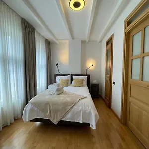 amsterdam-bnb.amsterdamhotelsnl.com/