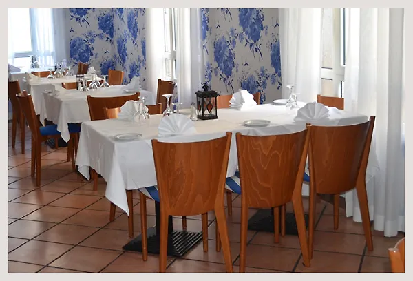 Amparo Hotel Machico  Machico (Madeira)